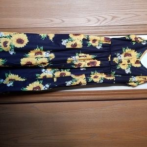 Beautiful blue sunflower dress with pockets